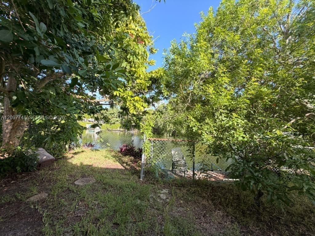 5861 SW 63rd Ct photo 4