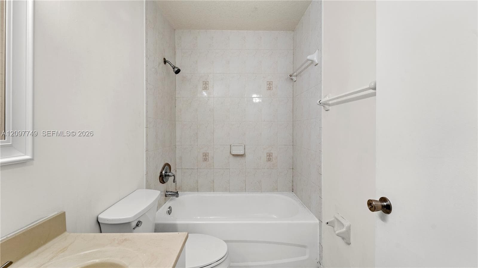 1685 SE 30th St photo 21
