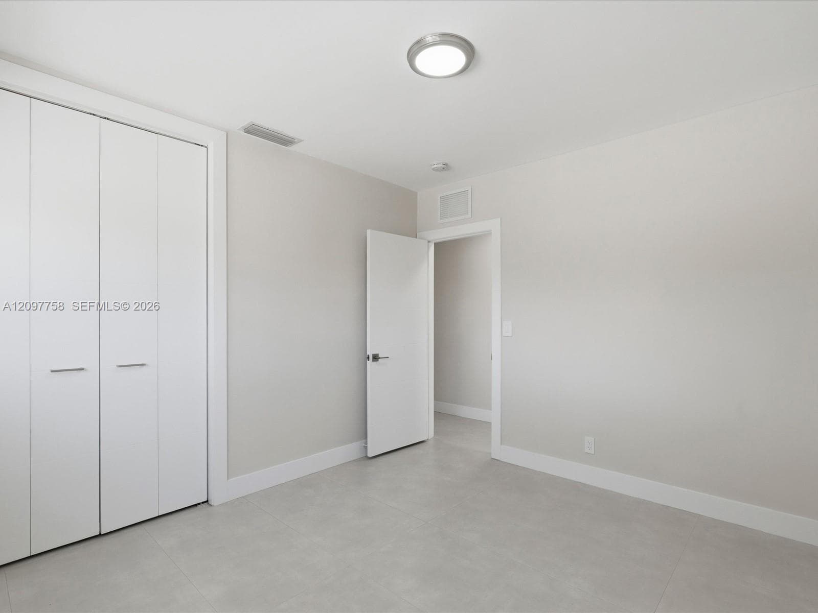 8440 SW 34th Ter photo 20