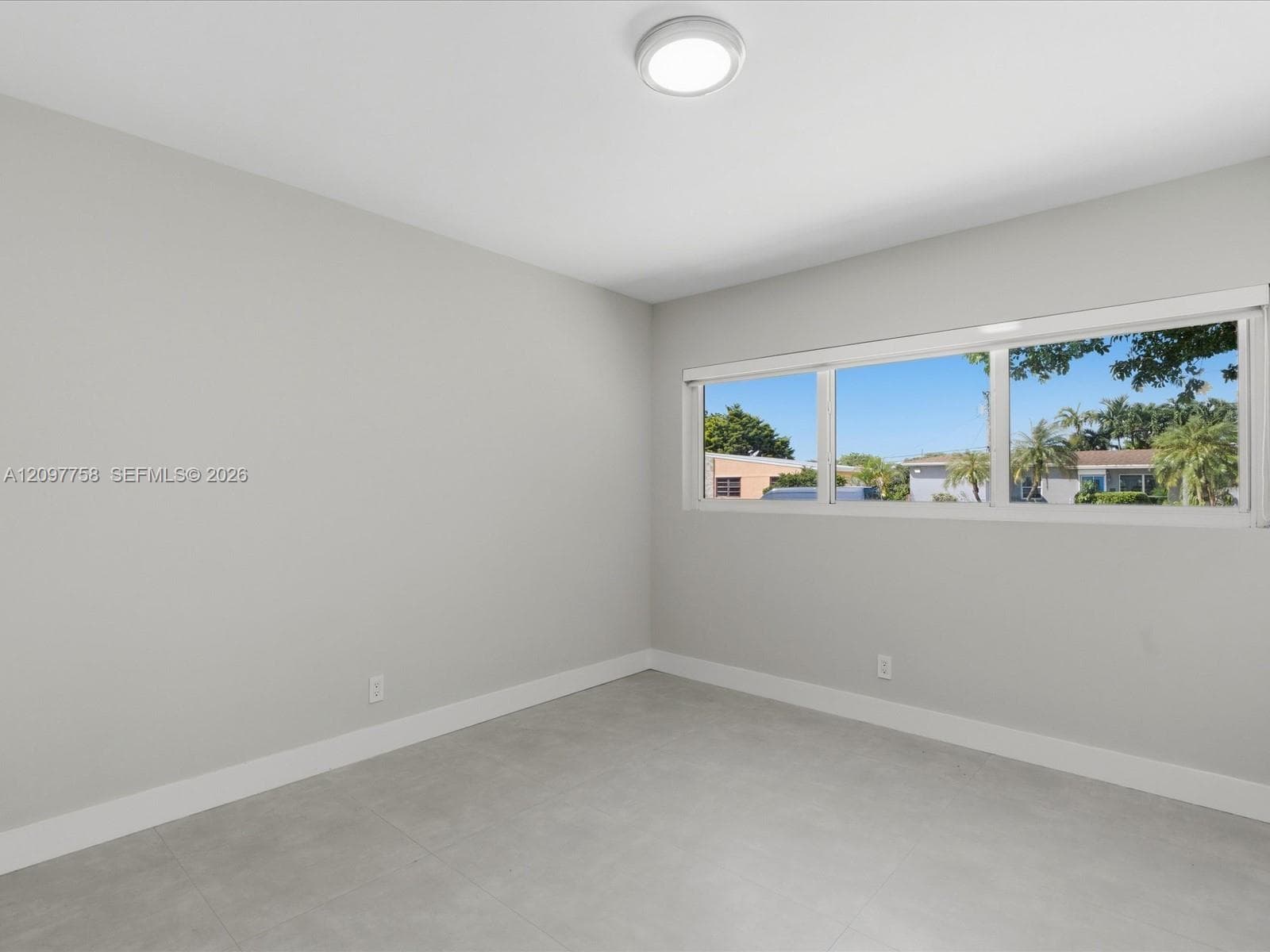 8440 SW 34th Ter photo 18
