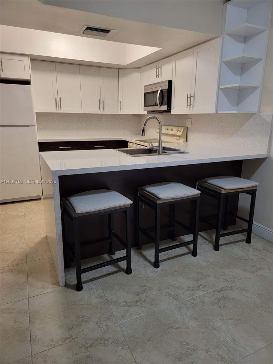 TERRANOVA CONDO #10 · #23-35 in Miami - Photo 1