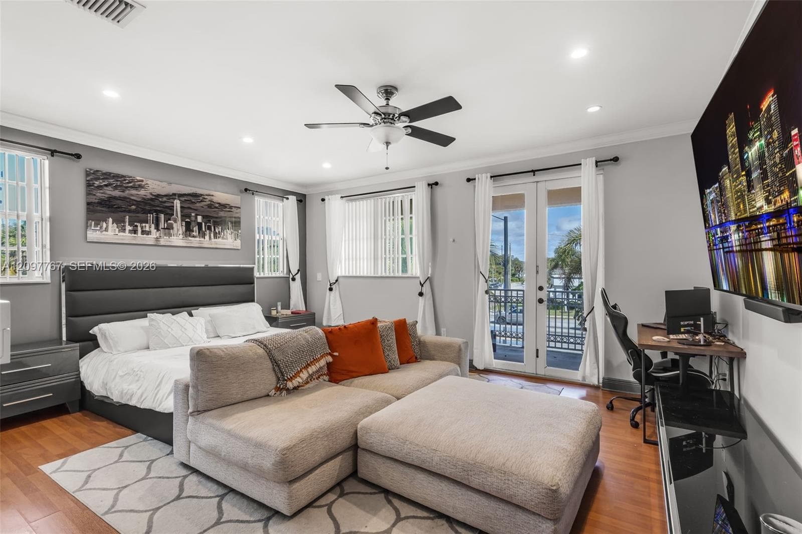 1207 SW 4th Ave #1 photo 16