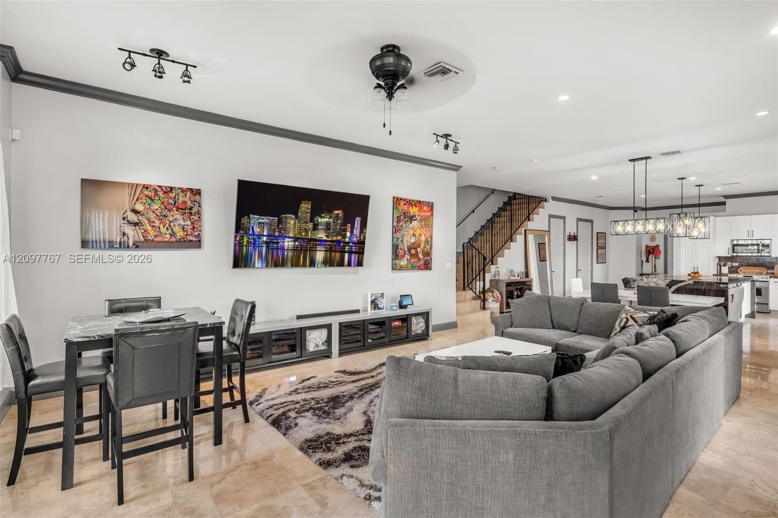 1207 SW 4th Ave #1 photo 12