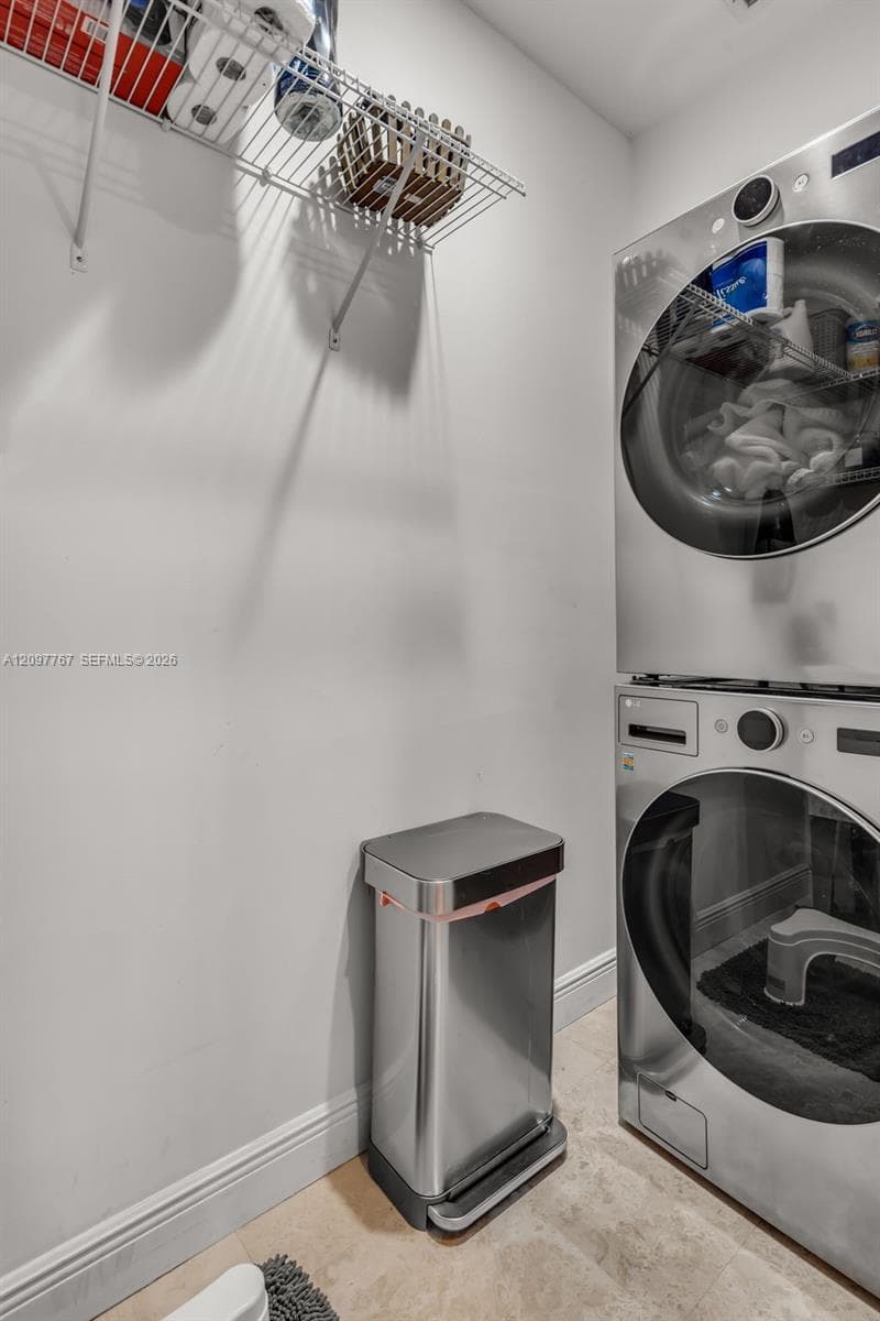 1207 SW 4th Ave #1 photo 28