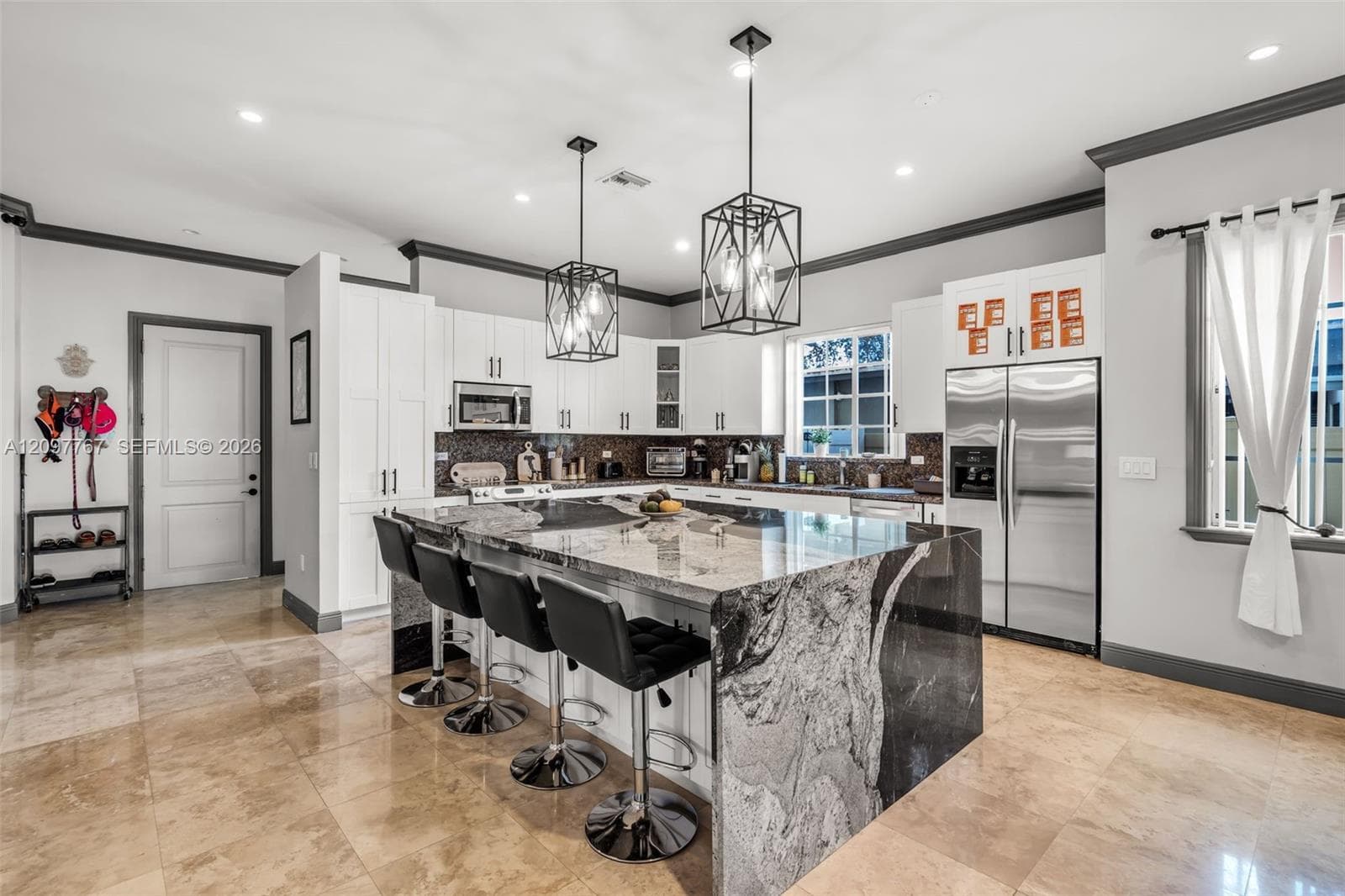 1207 SW 4th Ave #1 photo 5