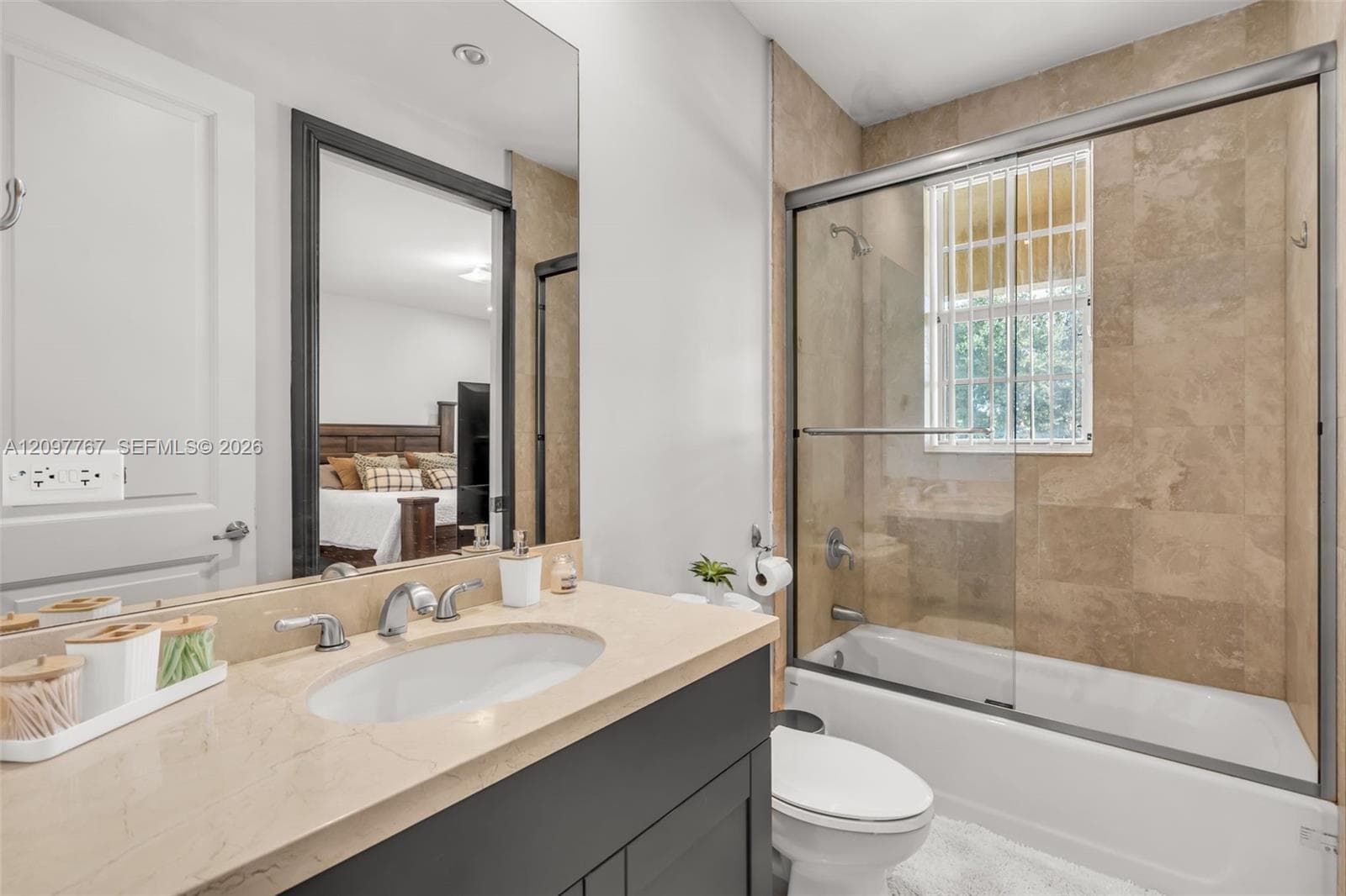 1207 SW 4th Ave #1 photo 24