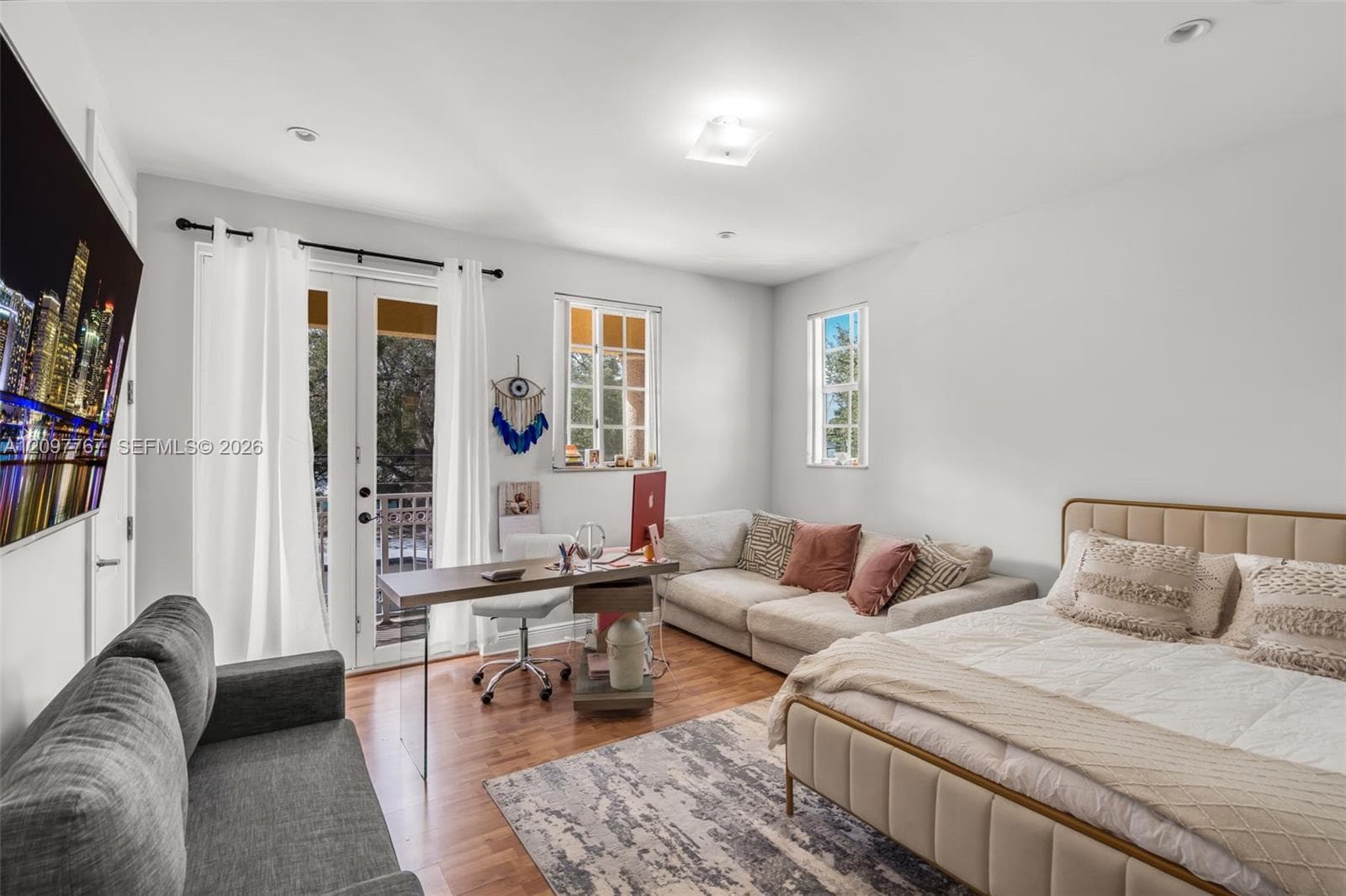 1207 SW 4th Ave #1 photo 25