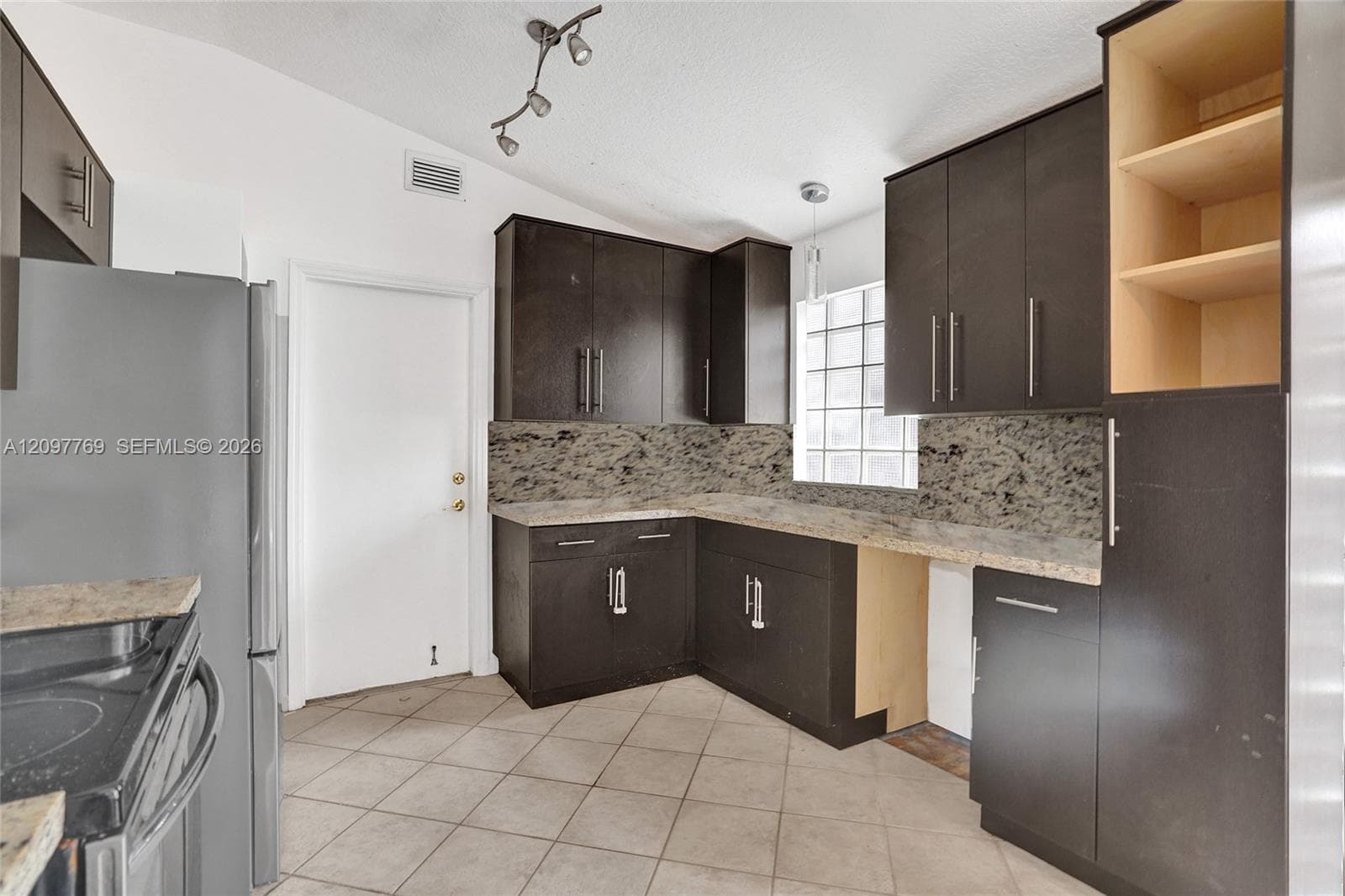 1014 Aspri Way photo 17