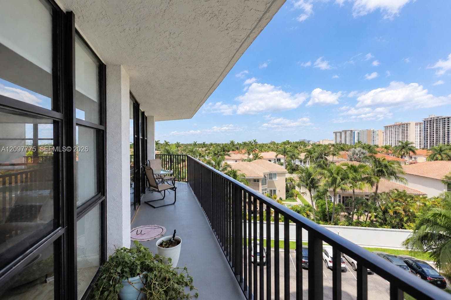 OCEANVIEW PARK CONDO · #610 in Hallandale Beach - Photo 17