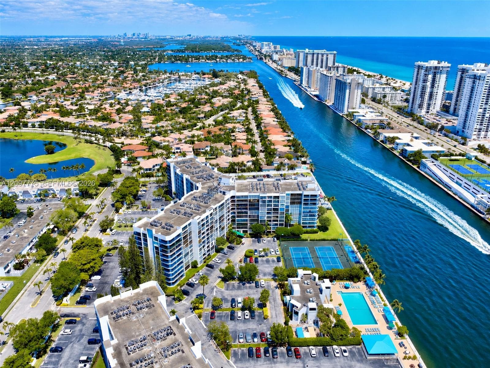 OCEANVIEW PARK CONDO · #610 in Hallandale Beach - Photo 1