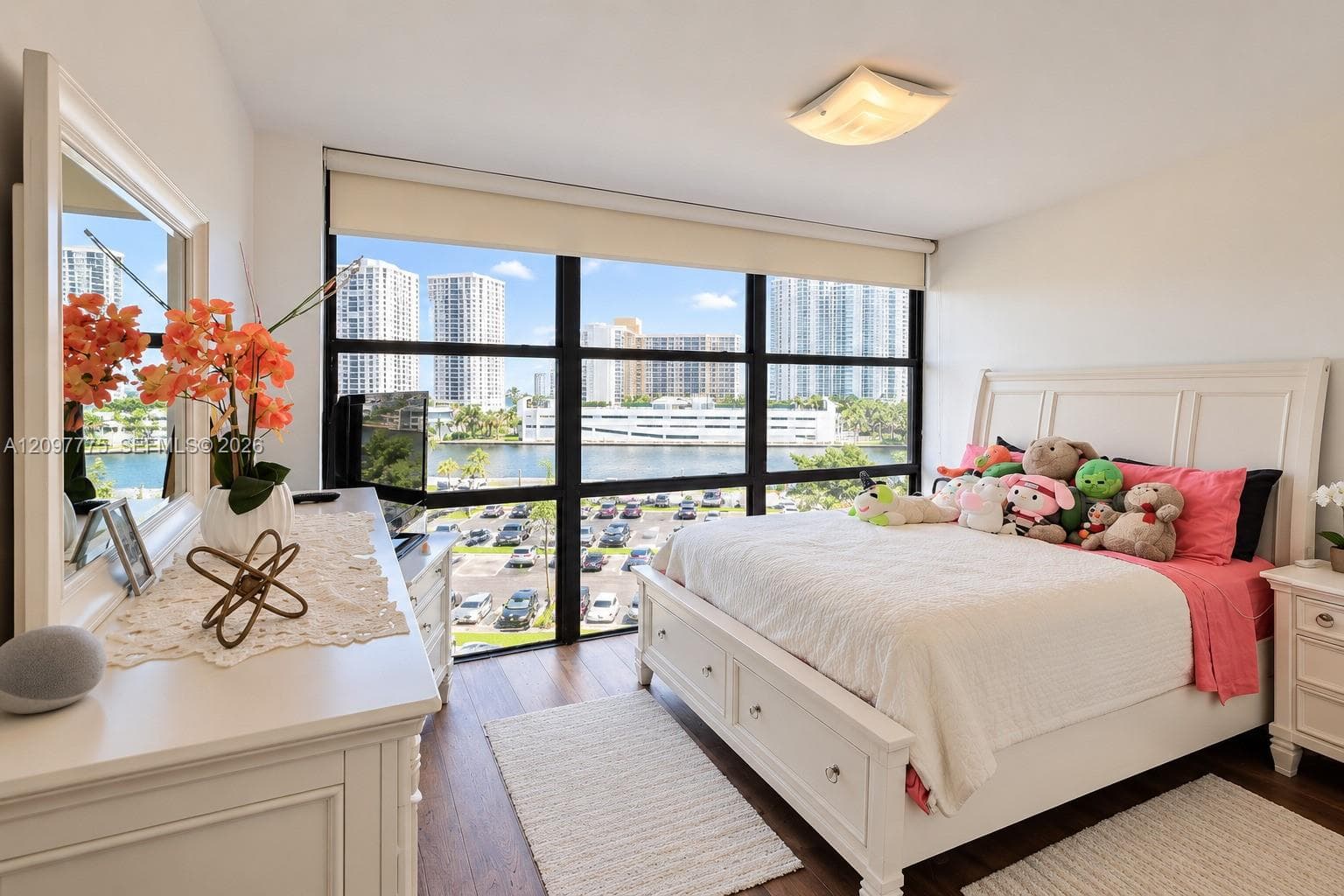 OCEANVIEW PARK CONDO · #610 in Hallandale Beach - Photo 11
