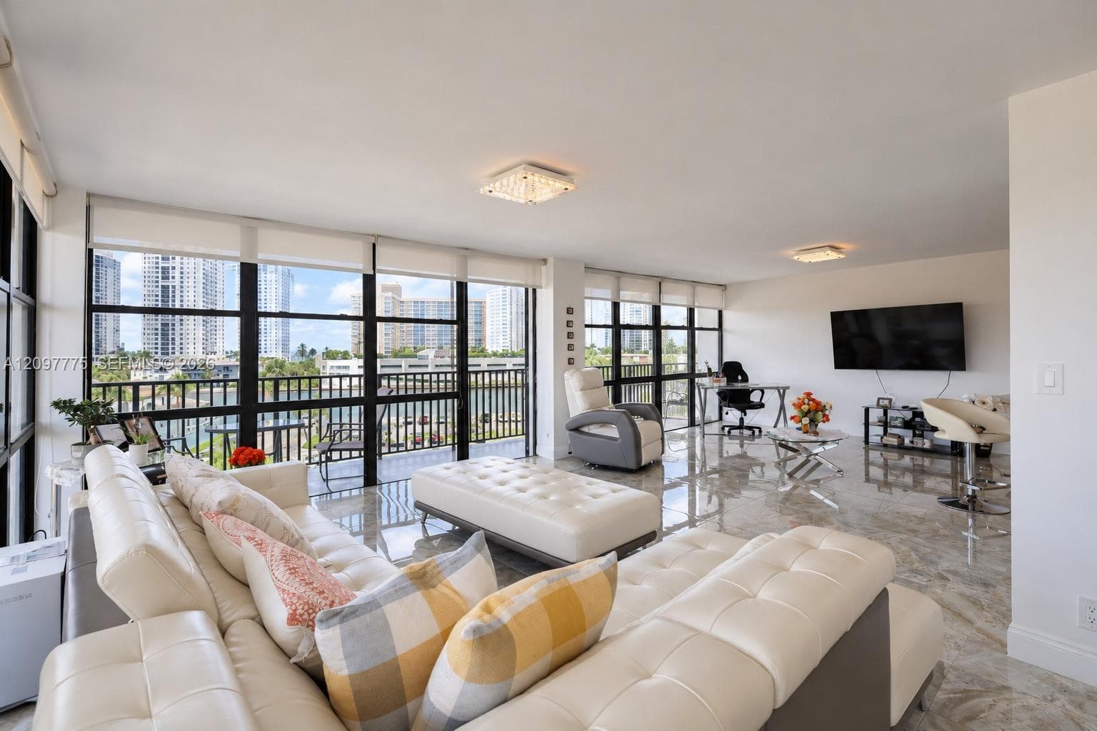 OCEANVIEW PARK CONDO · #610 in Hallandale Beach - Photo 4