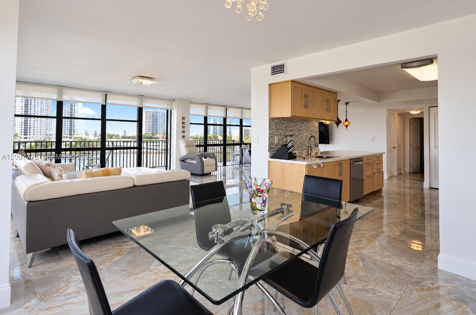 OCEANVIEW PARK CONDO · #610 in Hallandale Beach - Photo 8