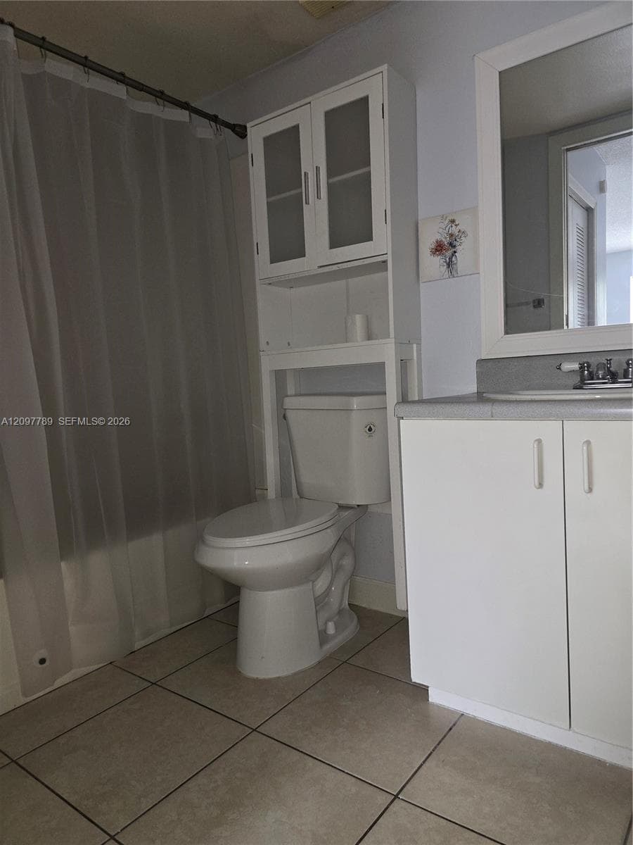 KENDALL LAKE TOWERS CONDO · #312 in Miami - Photo 7