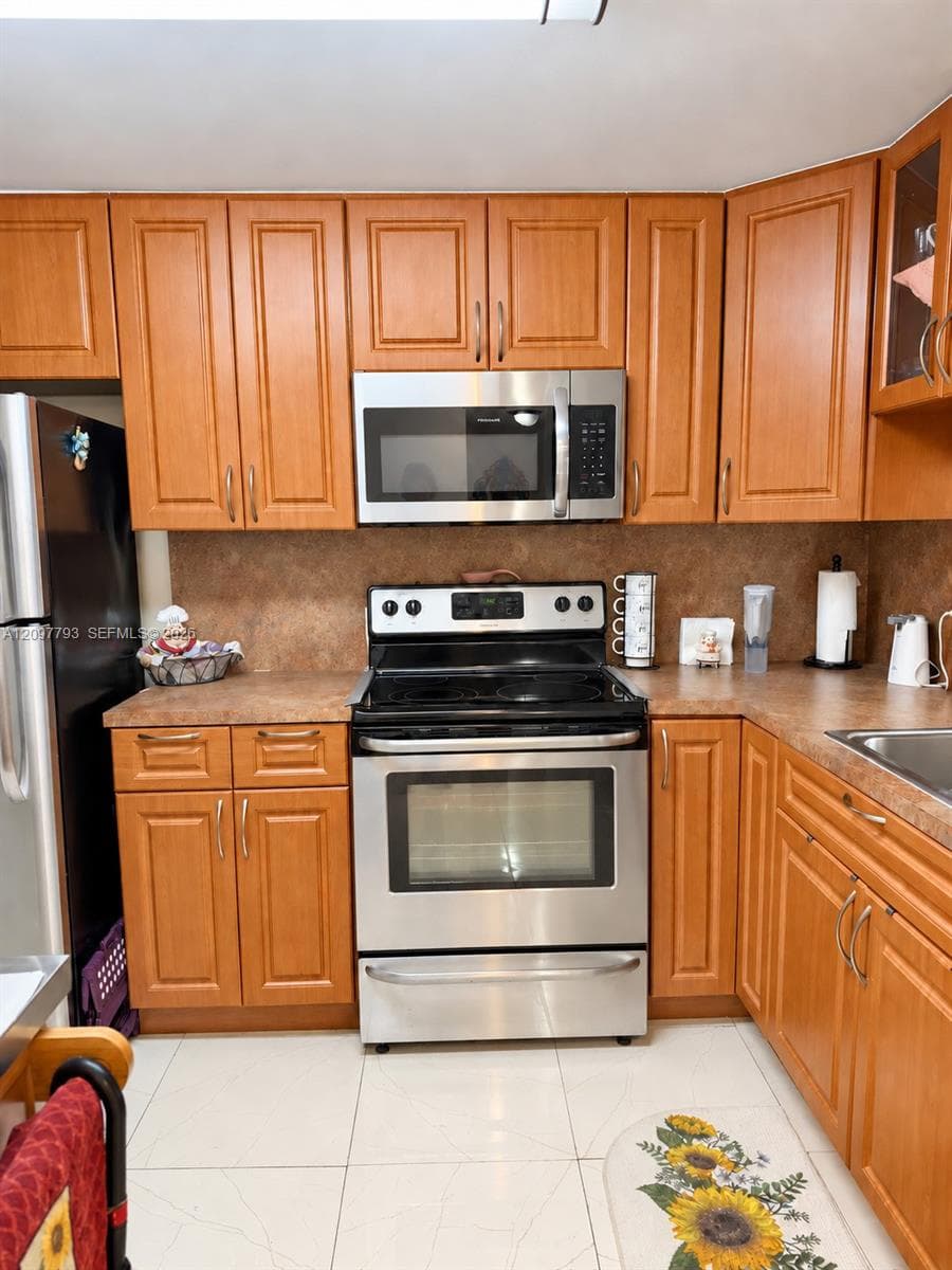 Cooktop & microwave