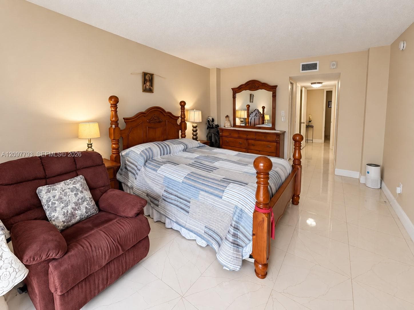Large bedroom