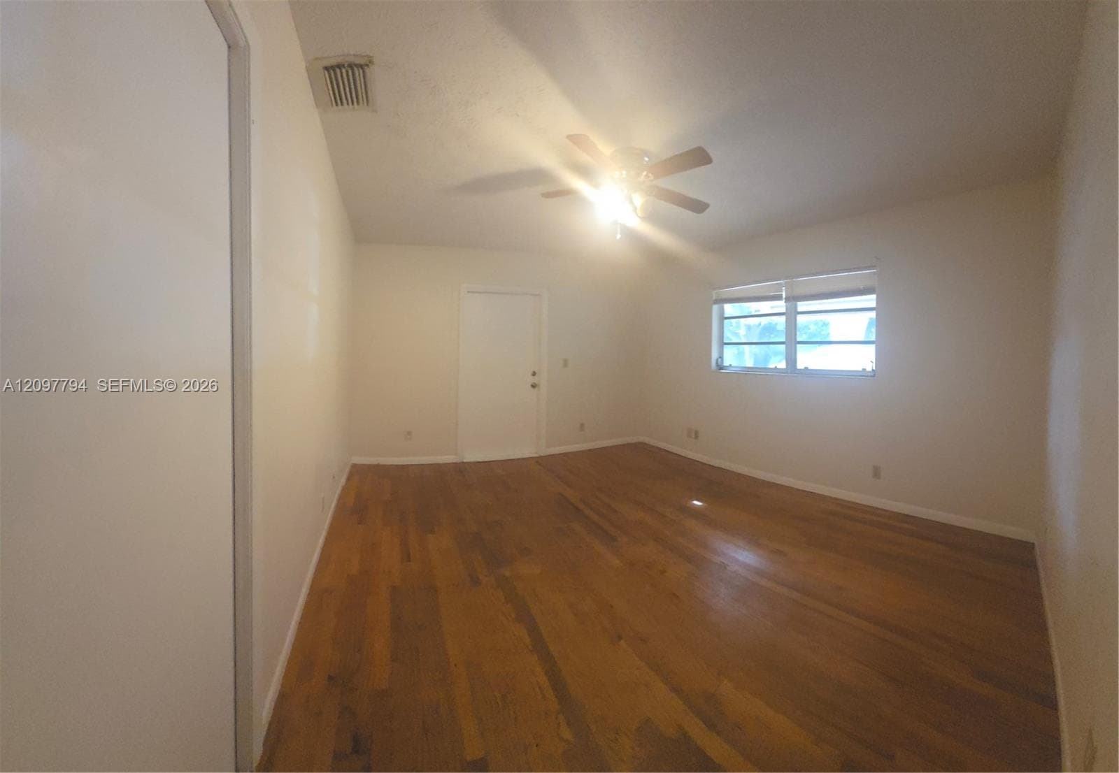 HOLLYWOOD LITTLE RANCHES · #1 in Hollywood - Photo 18