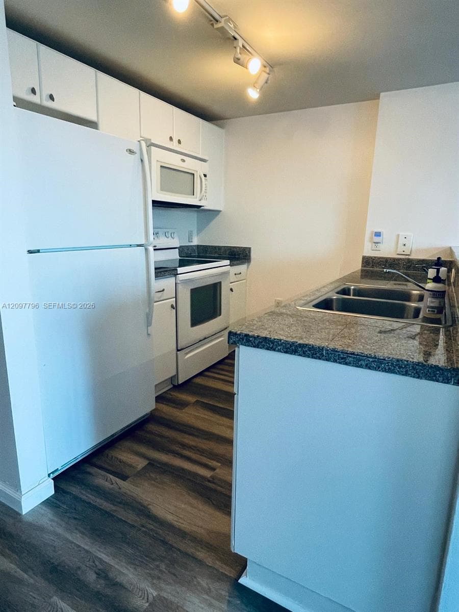VILLAGGIO IN THE GROVE TO · #403 in Coconut Grove - Photo 5