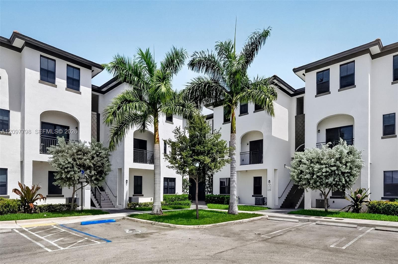 CENTURY PARK SOUTH · #212 in Miami - Photo 4
