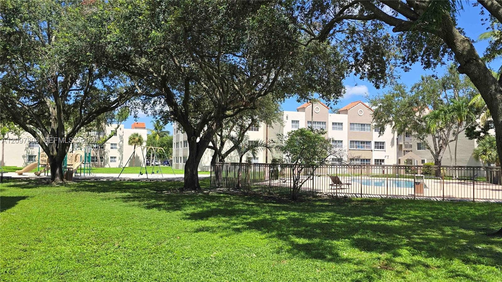 MIRASSOU CONDO · #207 in Hialeah - Photo 6