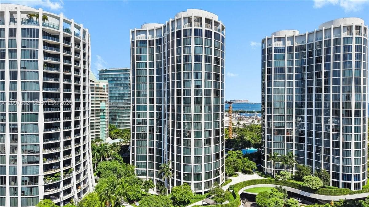 Two Park Grove · #6B in Miami - Photo 36