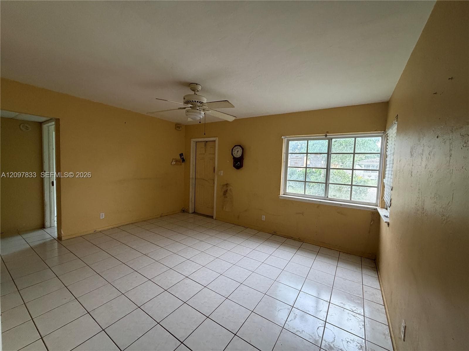 2703 Hayes St photo 3