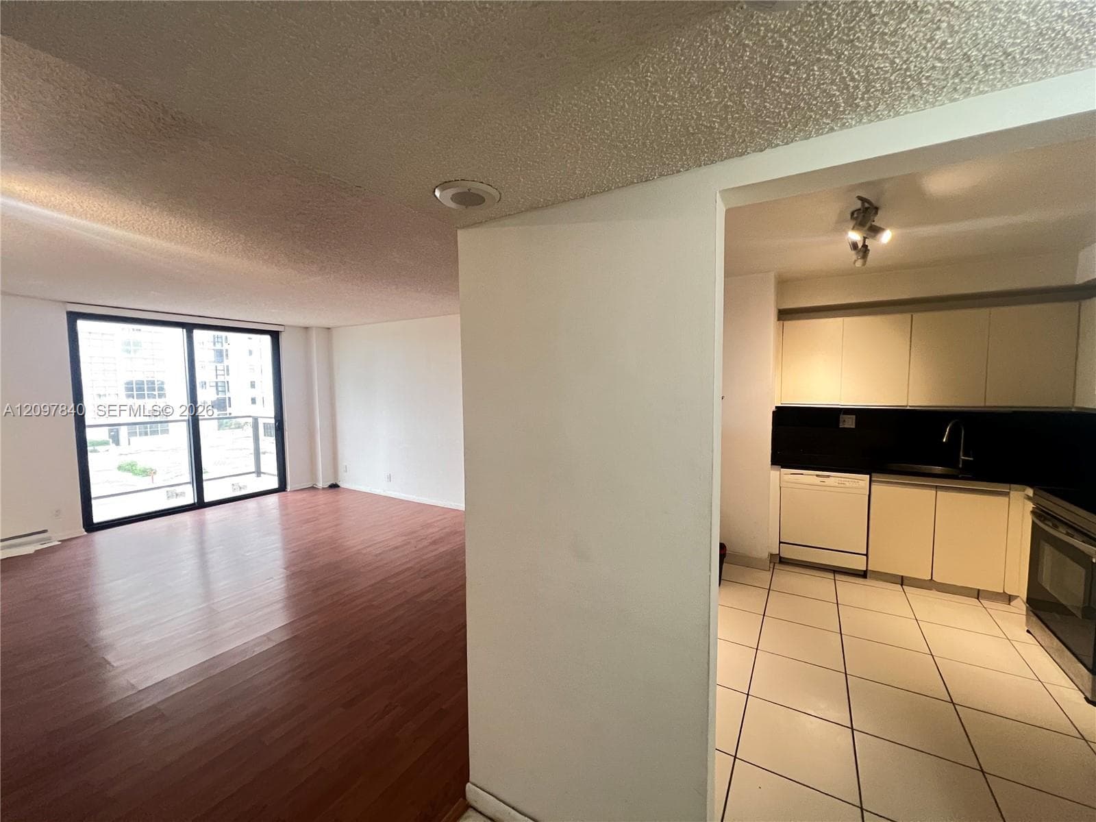 THE CLIPPER AT BISC COVE · #504 in Aventura - Photo 1