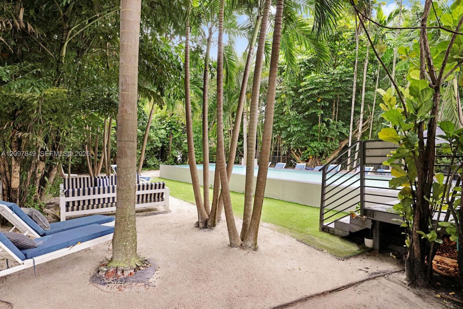 1210 NE 89th St photo 8