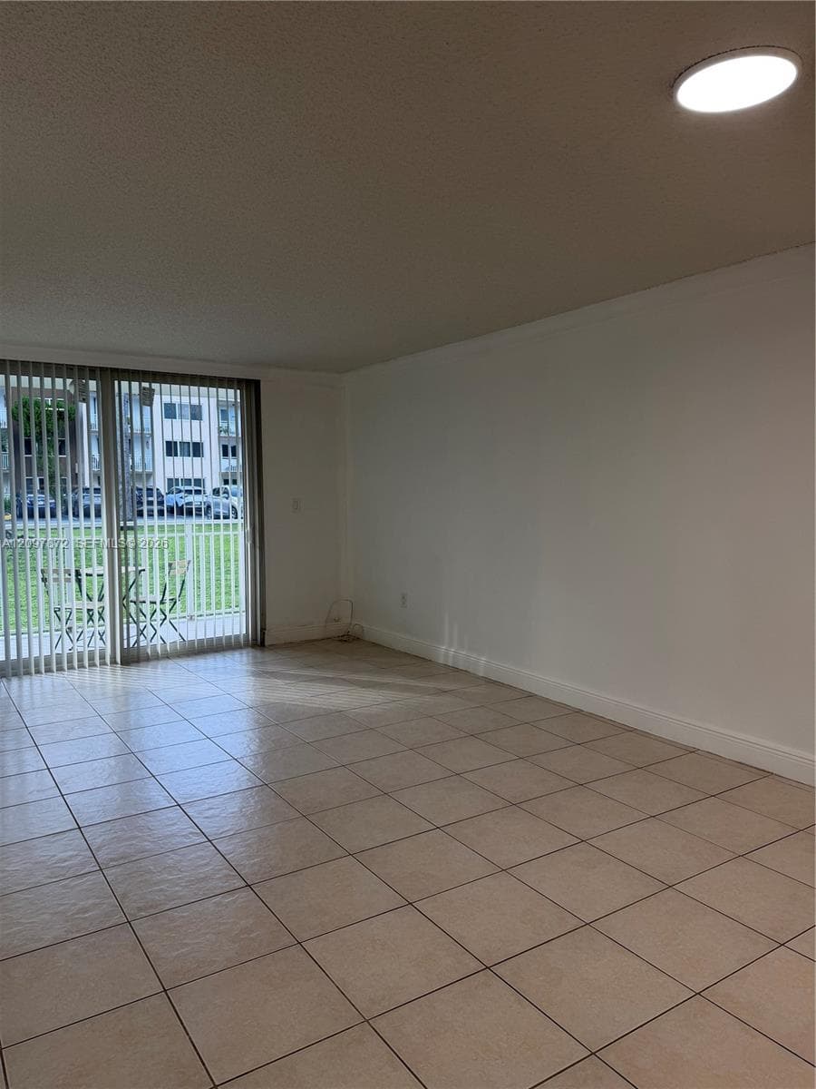 CORAL GATE EAST CONDO · #1-103 in Hialeah - Photo 7