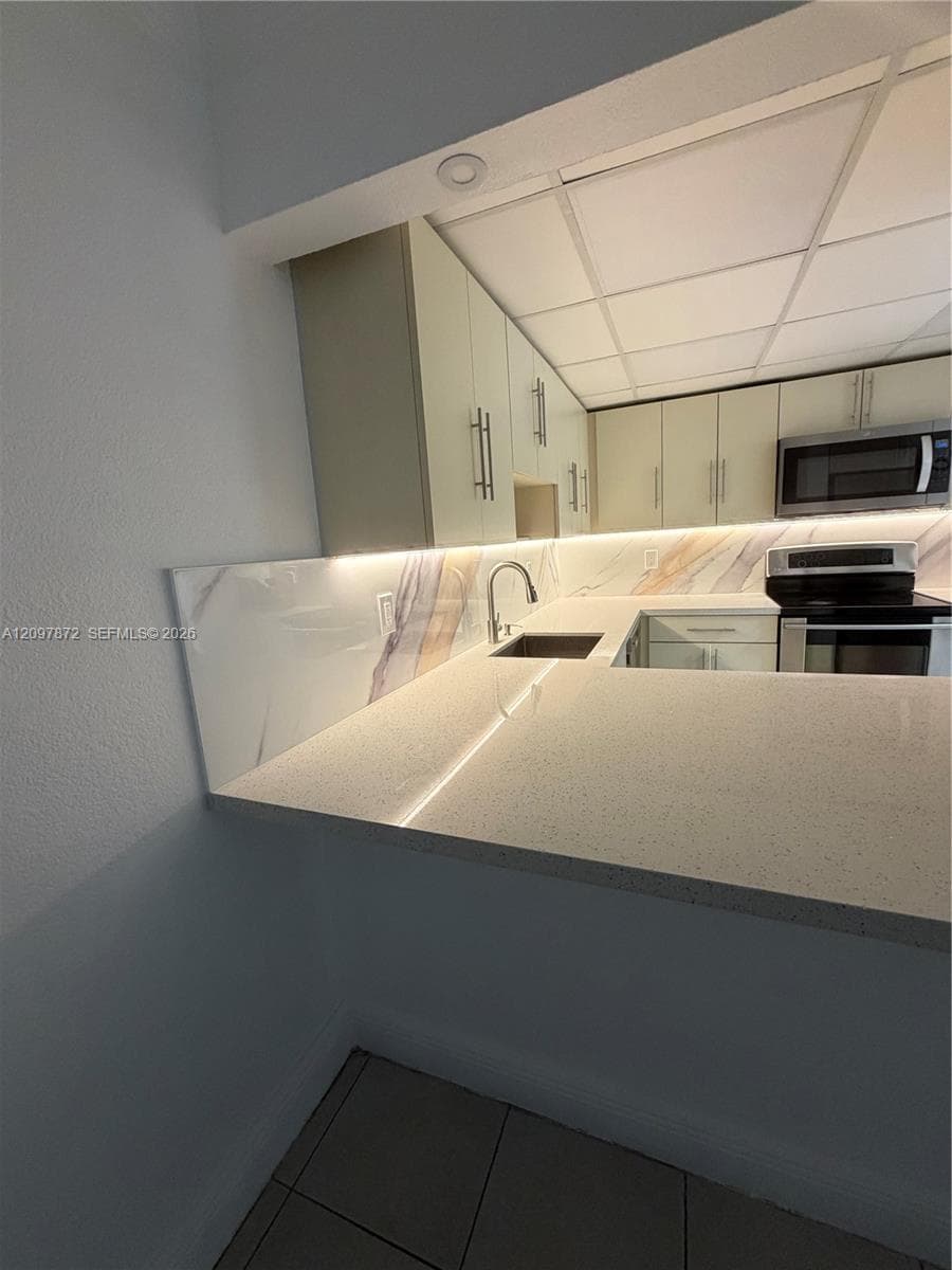 CORAL GATE EAST CONDO · #1-103 in Hialeah - Photo 5