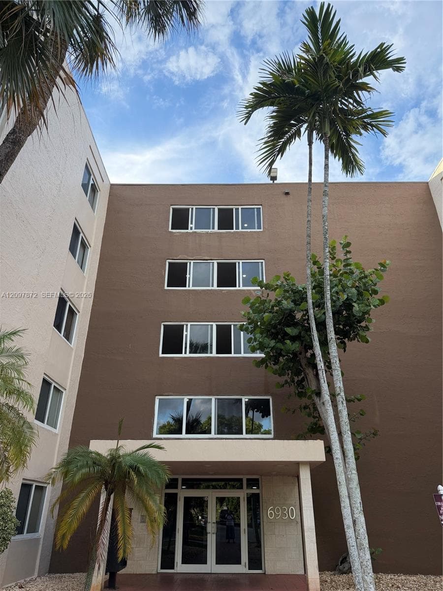 CORAL GATE EAST CONDO · #1-103 in Hialeah - Photo 29