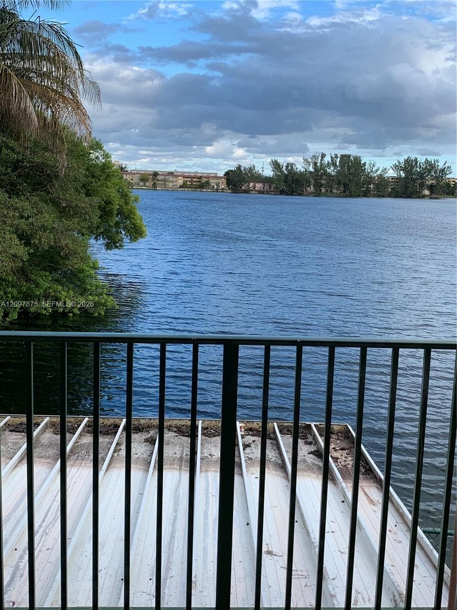 SANTA NAVILA VILLAS CONDO · #201D in Hialeah Gardens - Photo 3