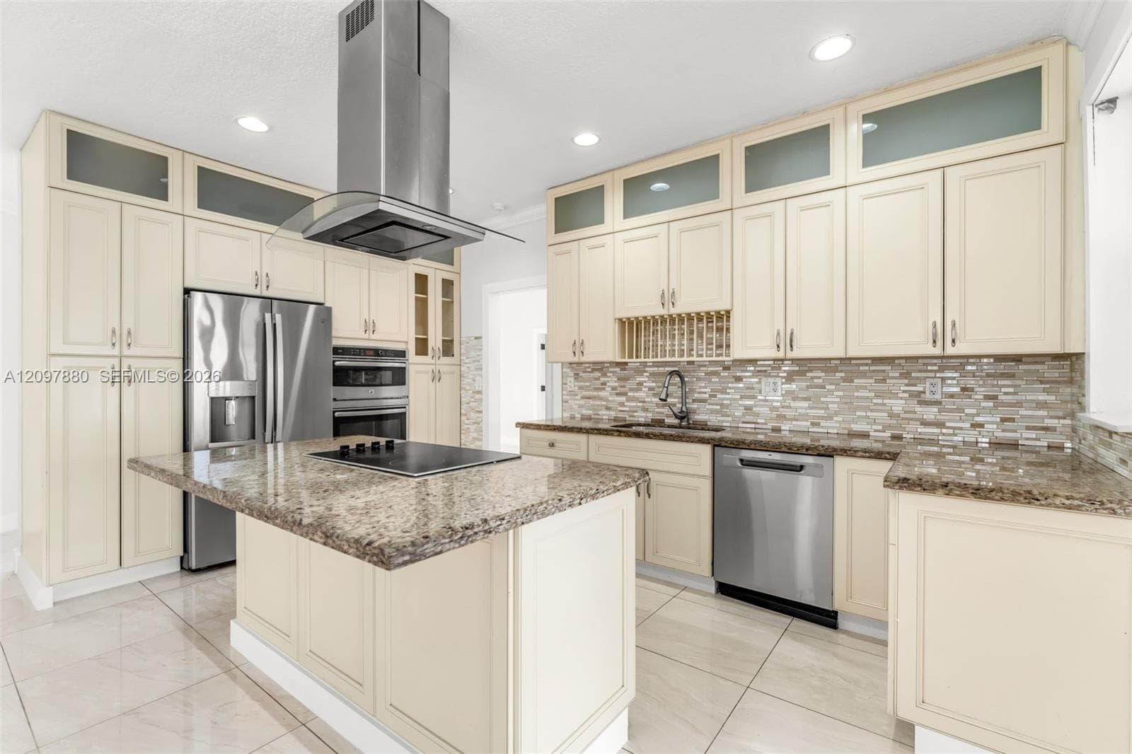 2761 SW 140th Ave photo 6