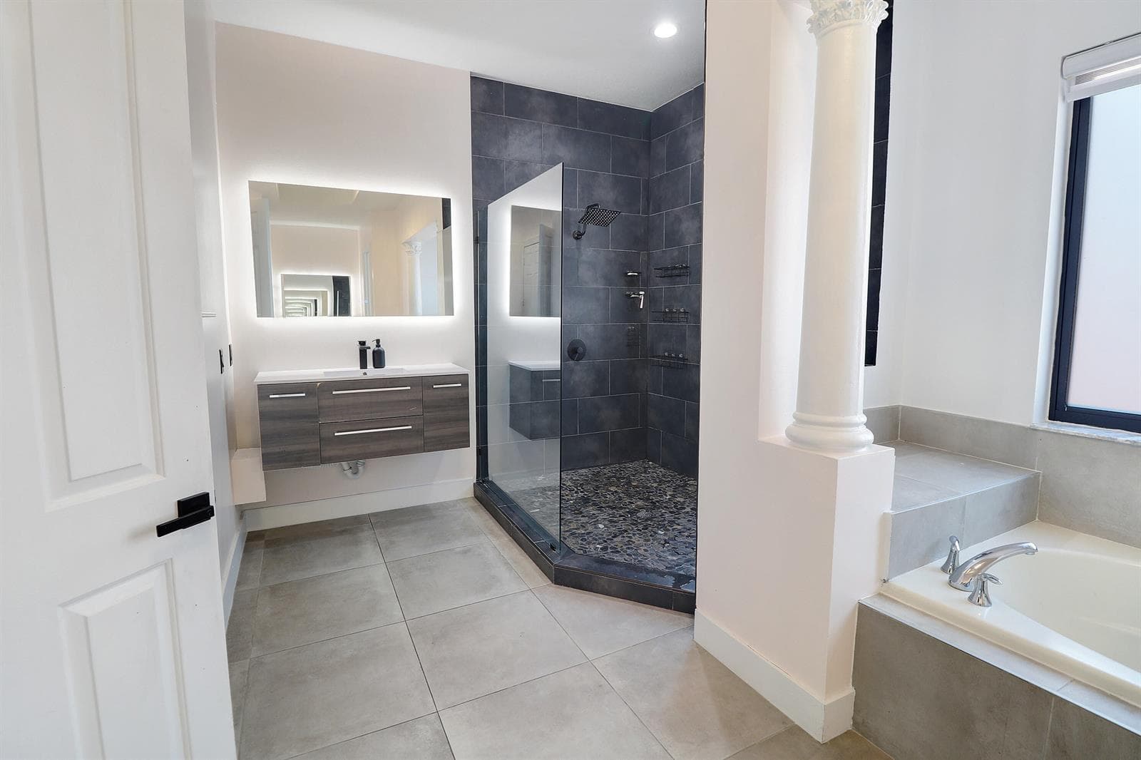 master bathroom 4