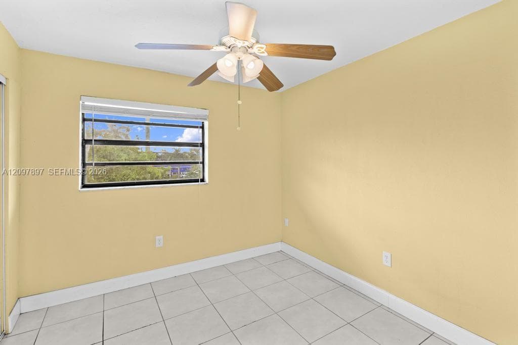 Vista Del Lago VII · #24 in Hialeah - Photo 13