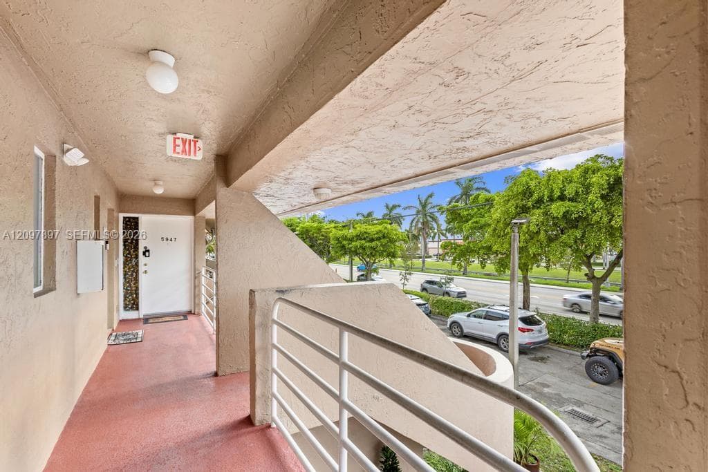 Vista Del Lago VII · #24 in Hialeah - Photo 29