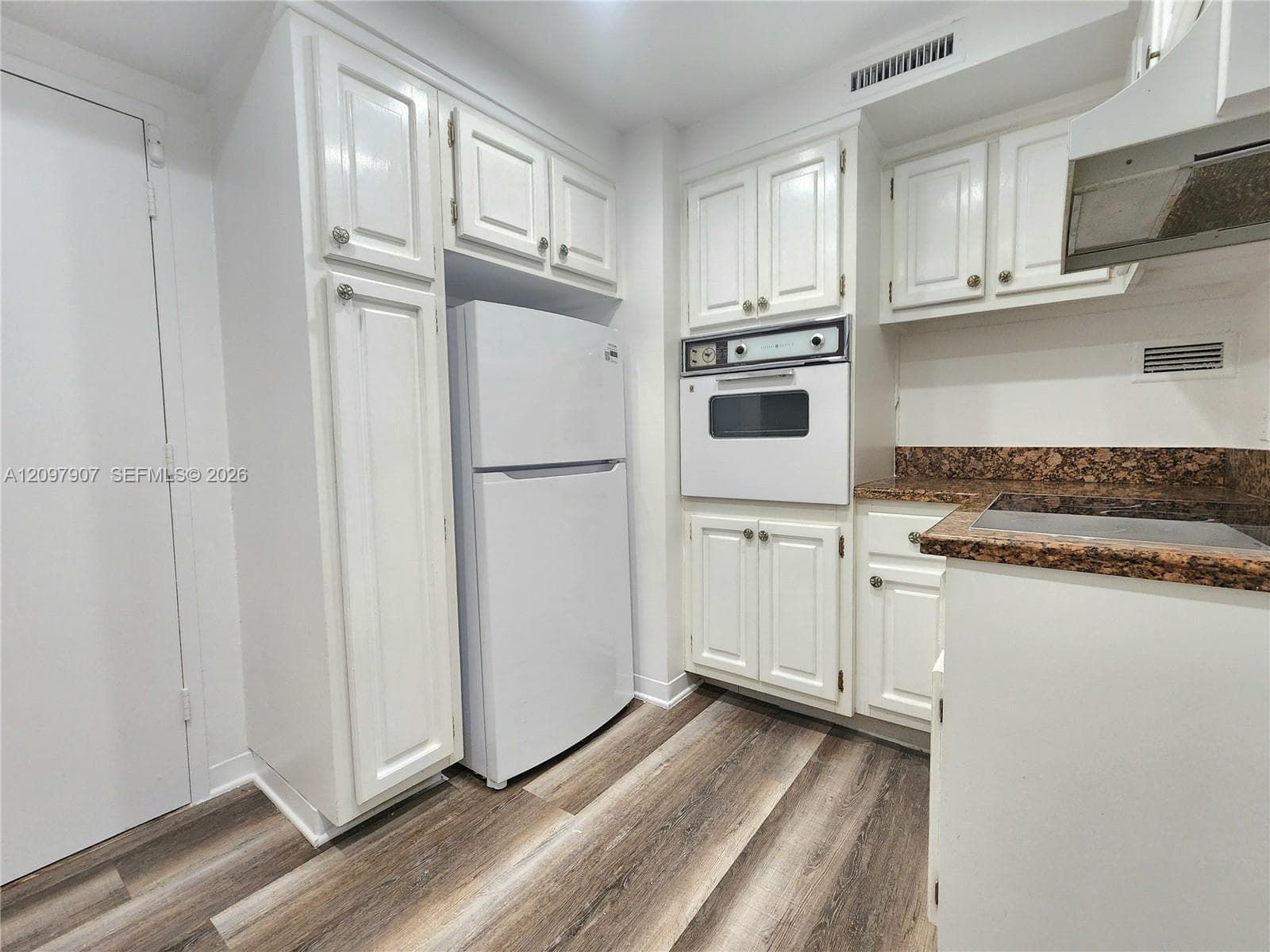 ALEXANDER TOWERS CONDO · #204 in Hollywood - Photo 5
