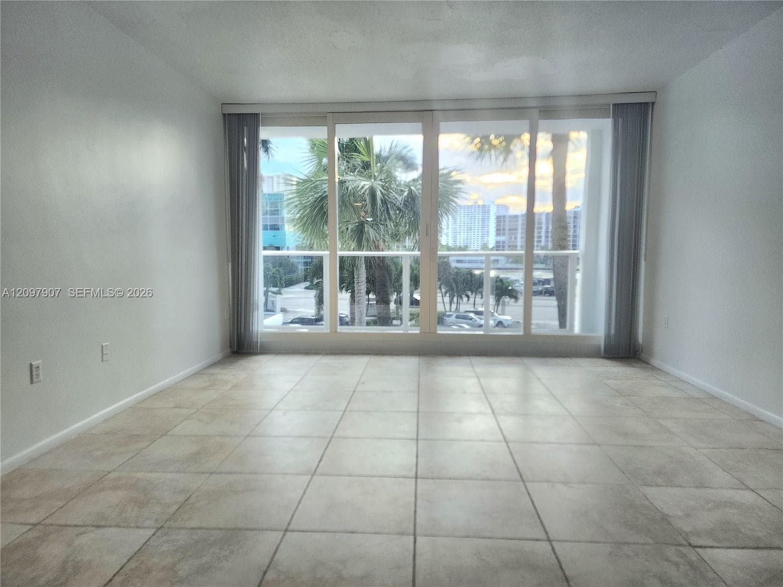 ALEXANDER TOWERS CONDO · #204 in Hollywood - Photo 18