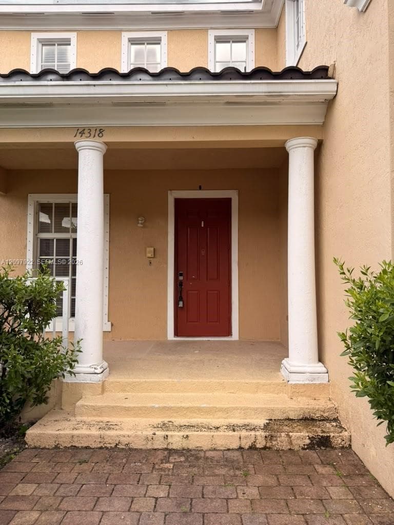 14318 SW 275th Ln photo 2