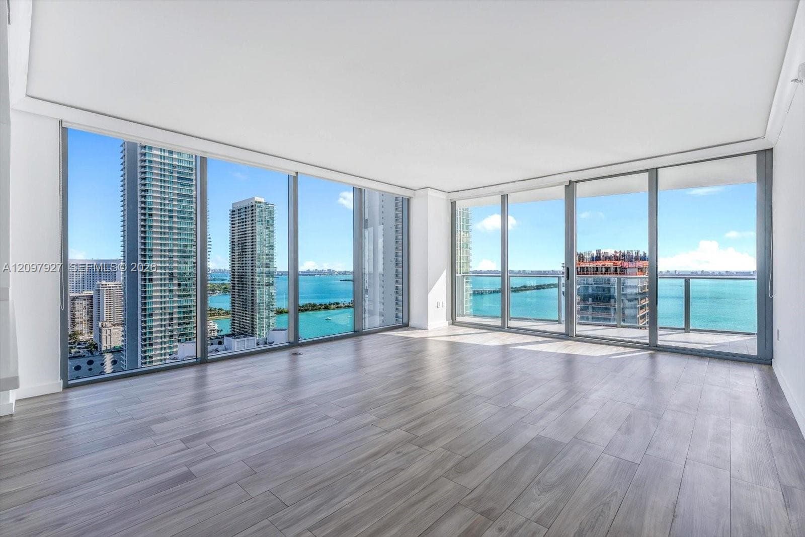 Icon Bay · #3301 in Miami - Photo 3