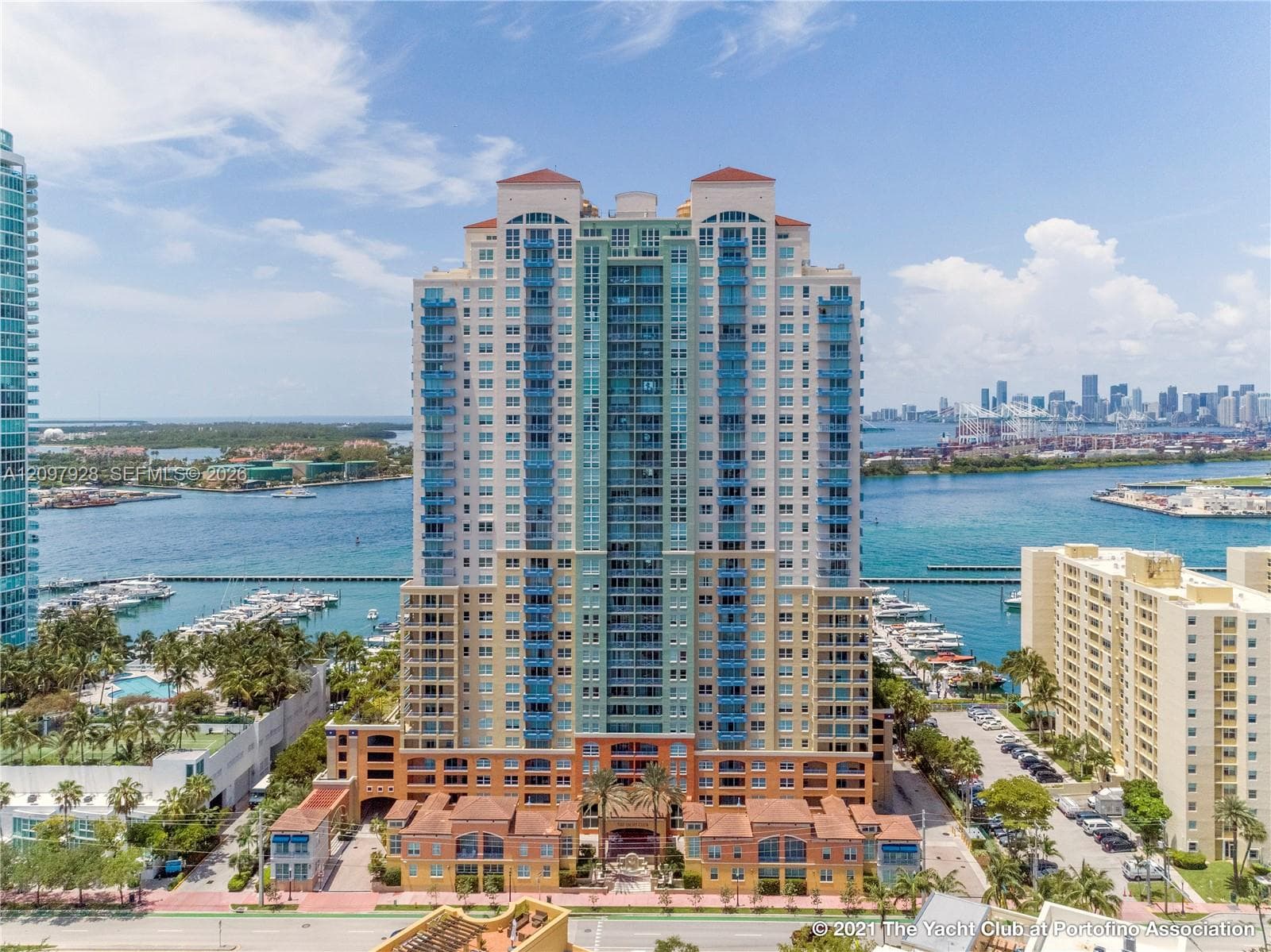 Yacht Club at Portofino · #PH3309 in Miami Beach - Photo 19