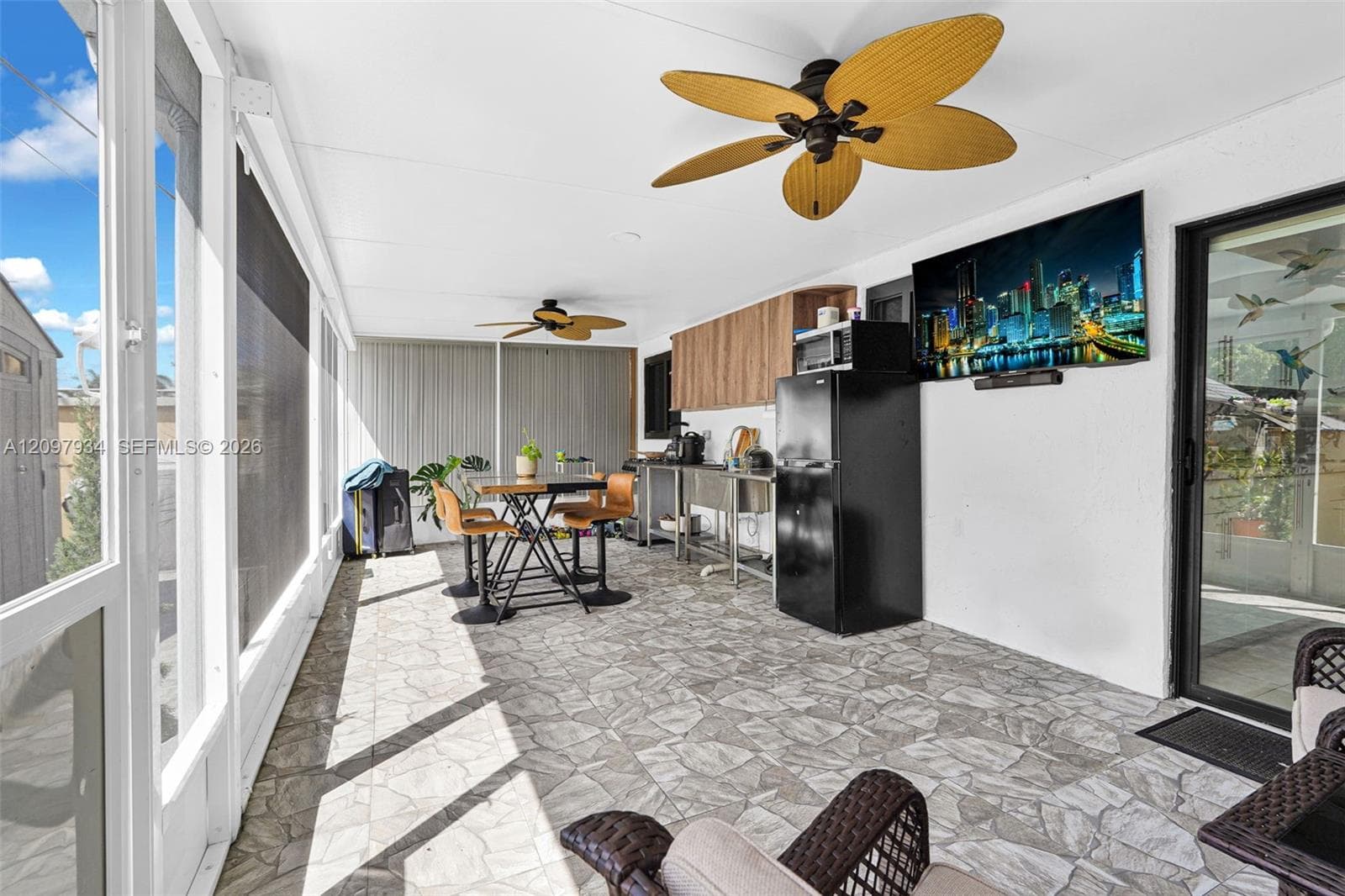 RESIDENCIAL EL PRADO COND · #104 in Hialeah - Photo 22