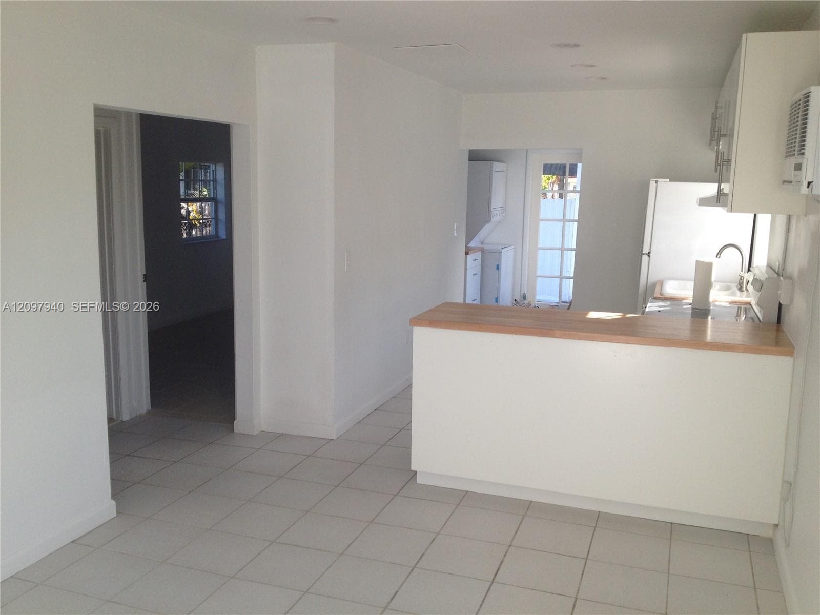 2143 SW 62nd Ave #1 photo 2