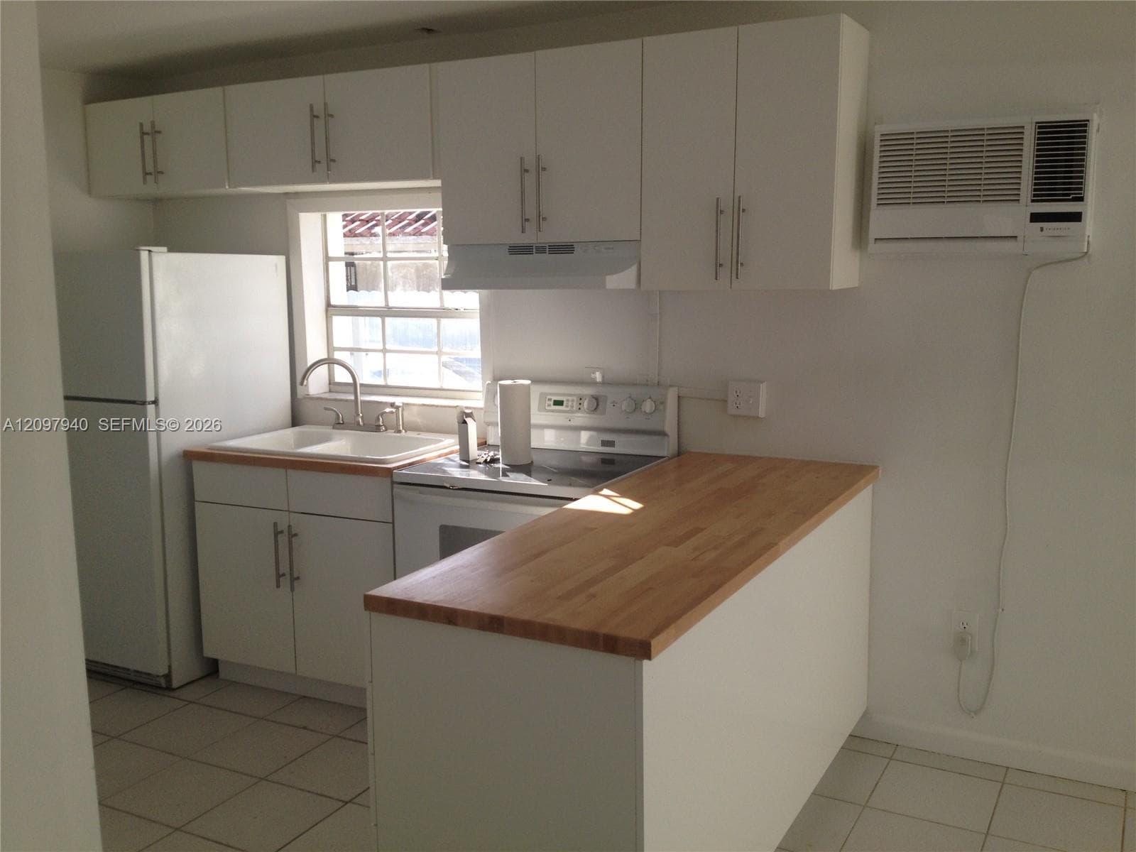 2143 SW 62nd Ave #1 photo 4