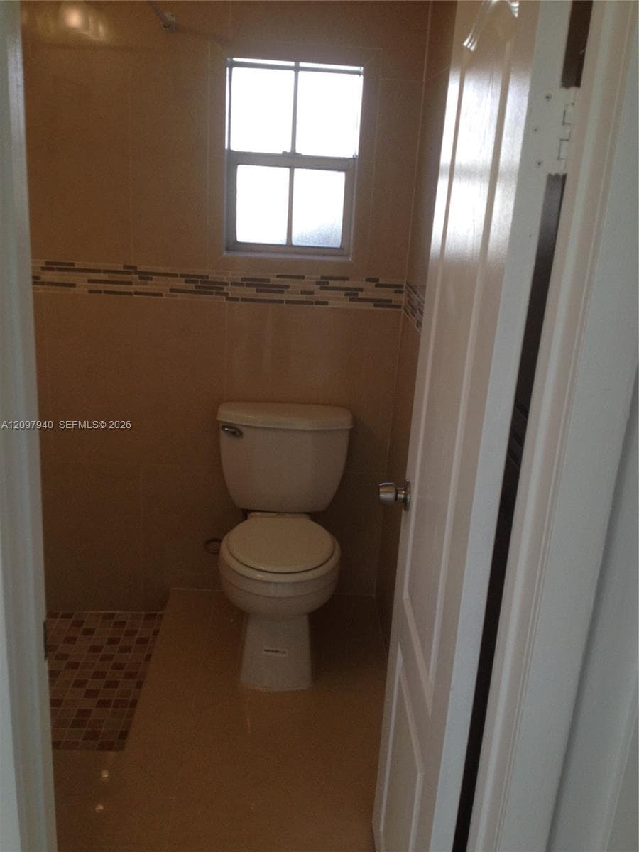 2143 SW 62nd Ave #1 photo 8