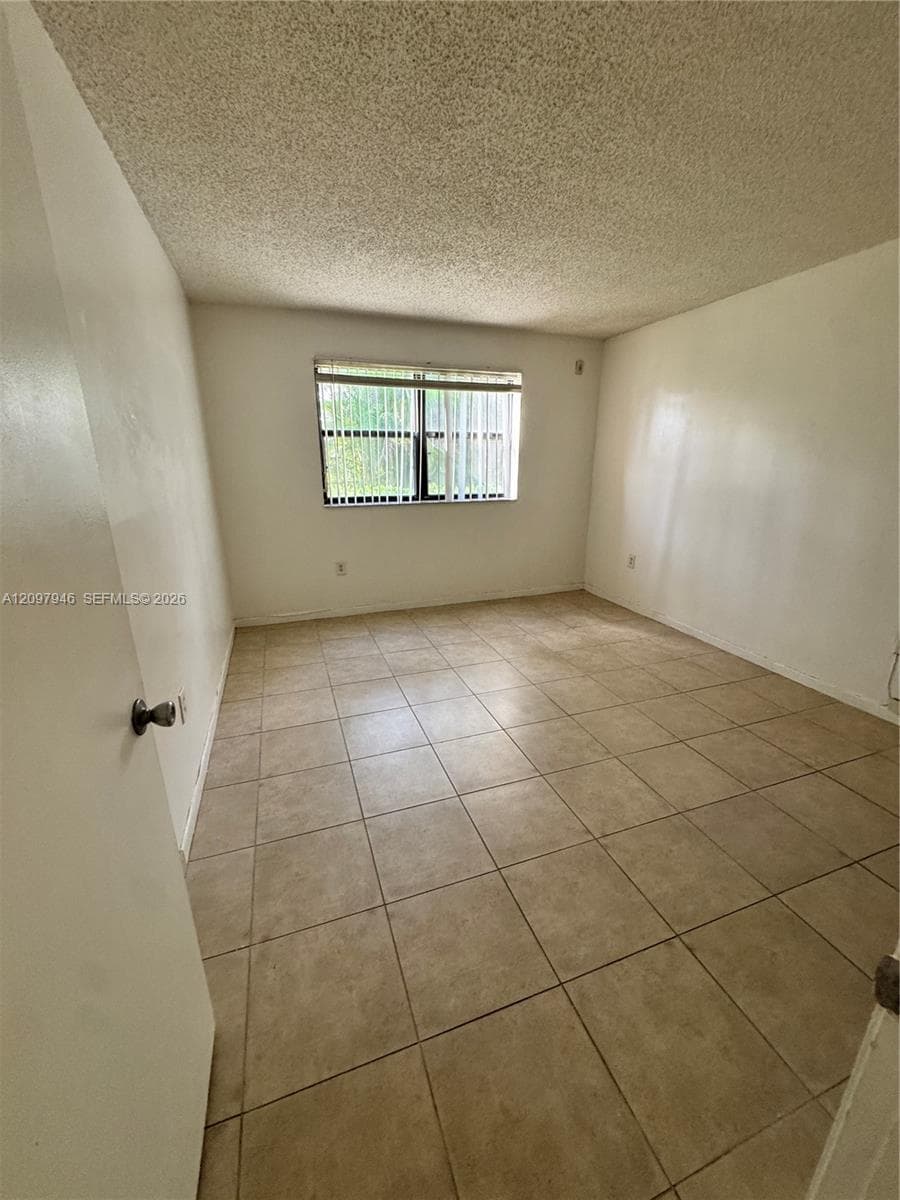 VILLA BELLINI CONDO · #105 in Hialeah - Photo 4