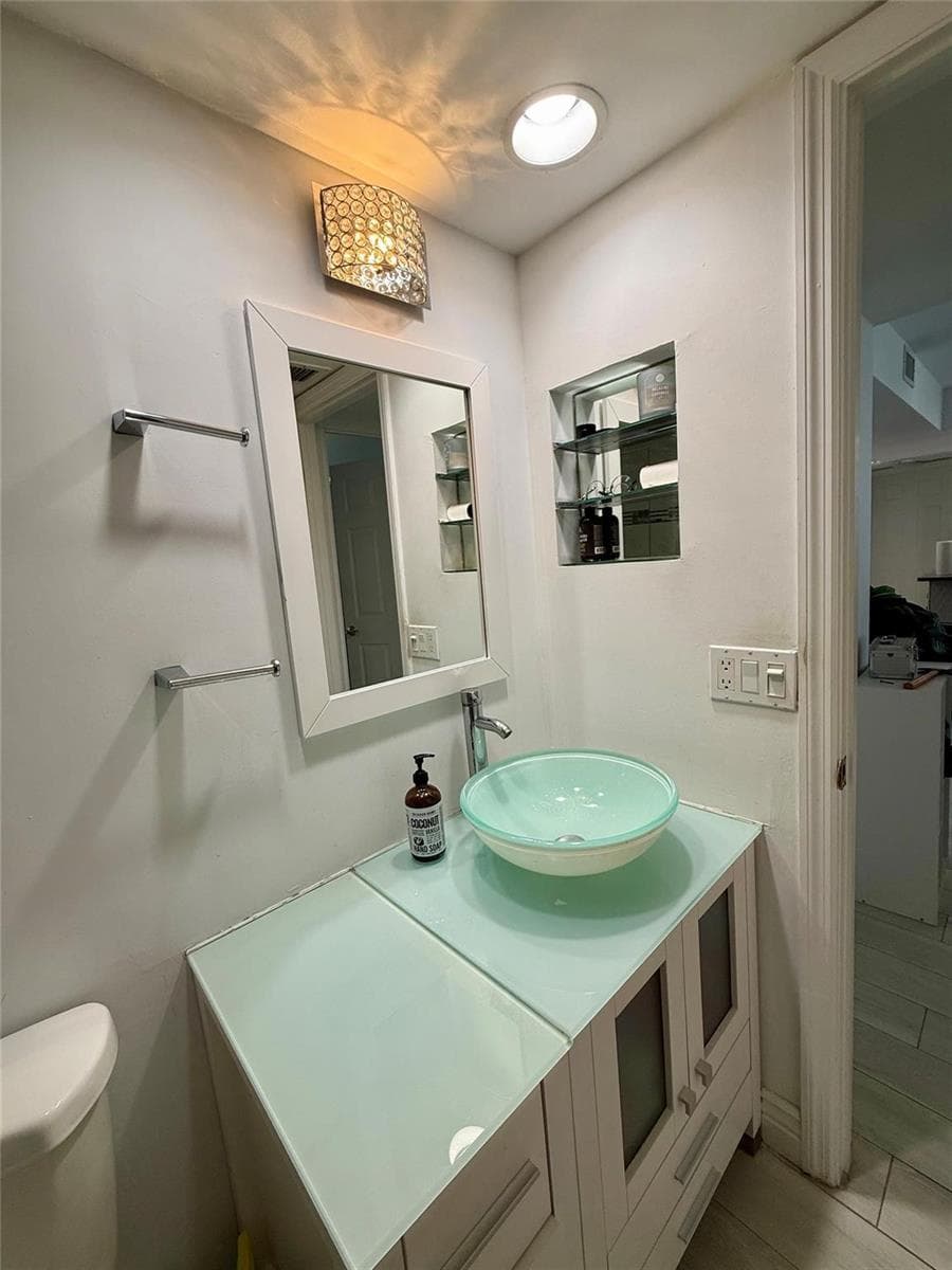 Guest bath