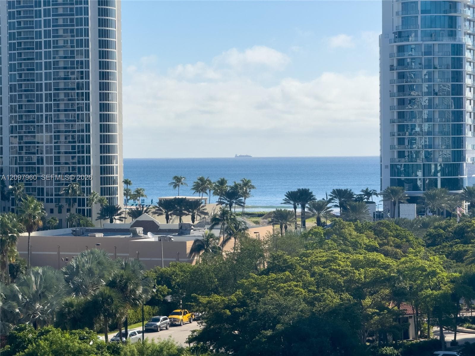 WINSTON TOWER · #911 in Sunny Isles Beach - Photo 36