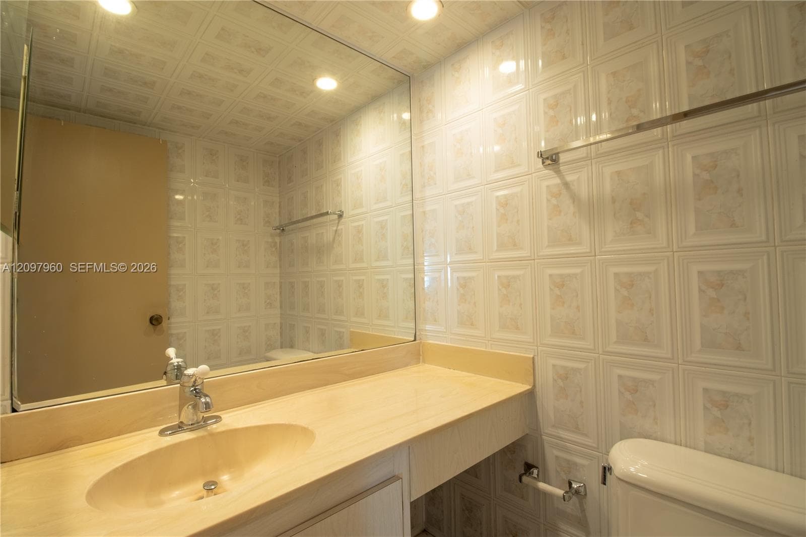 WINSTON TOWER · #911 in Sunny Isles Beach - Photo 20