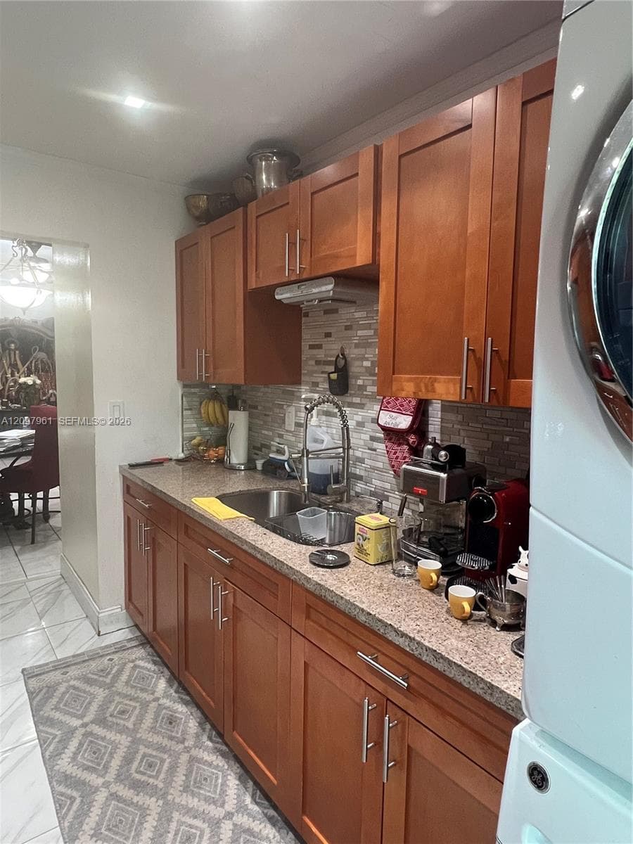 5400 SW 140th Pl photo 6